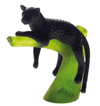 Black panther on emerauld tree - Daum